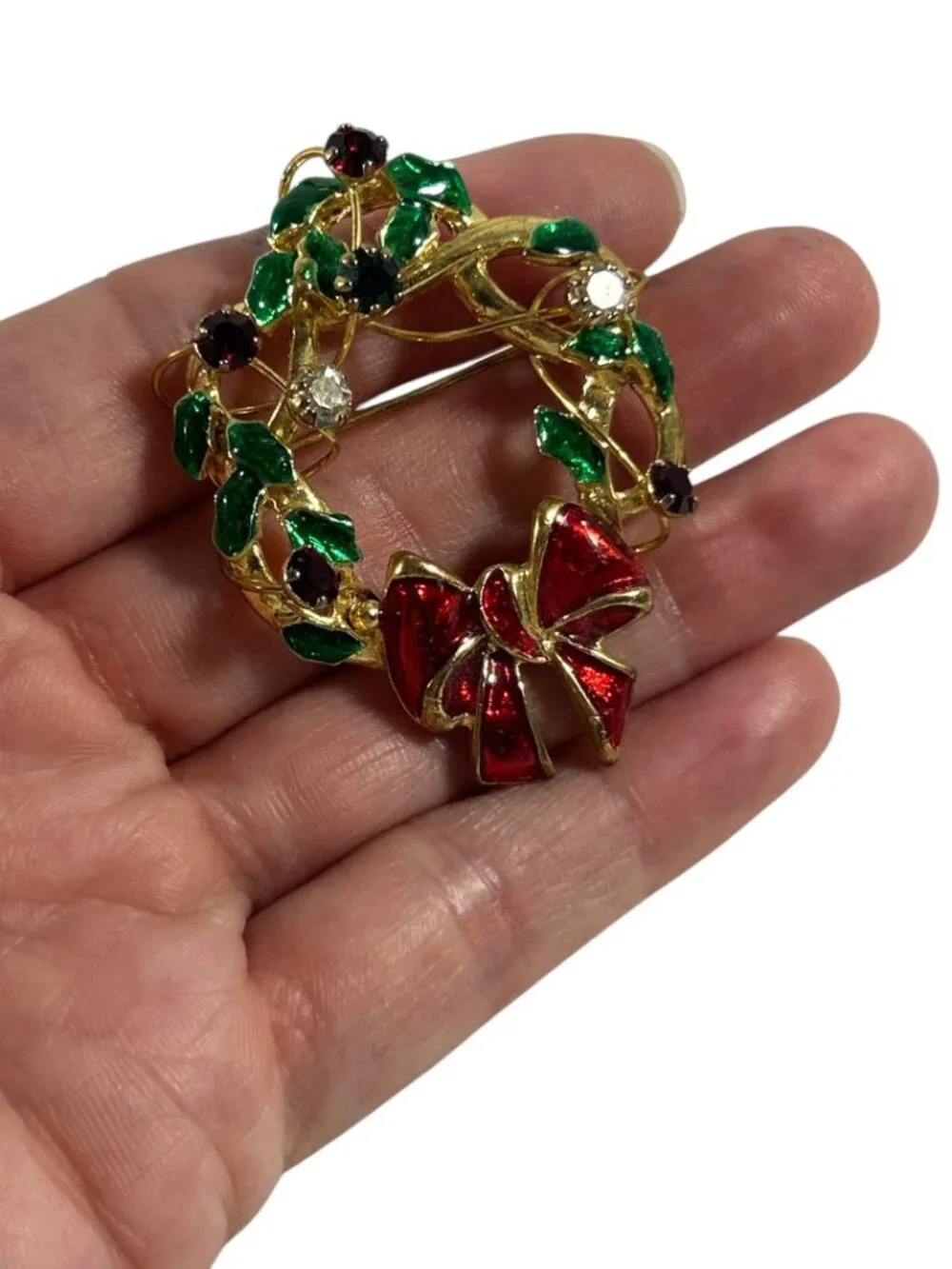 Vintage Christmas Wreath Brooch Red Bow Green Enamel Rhinestones Holiday Pin